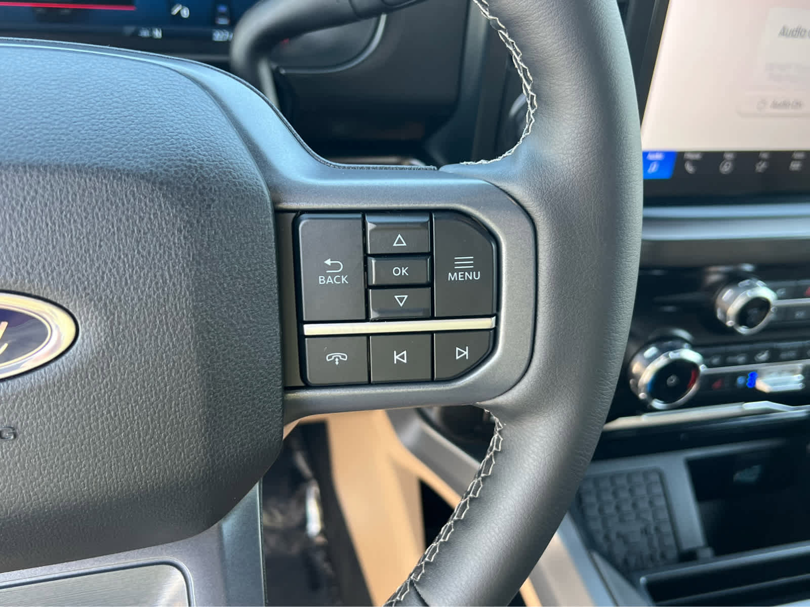 New 2026 Ford F250 Lariat w/ Black Appearance Package AWD/4WD image 35