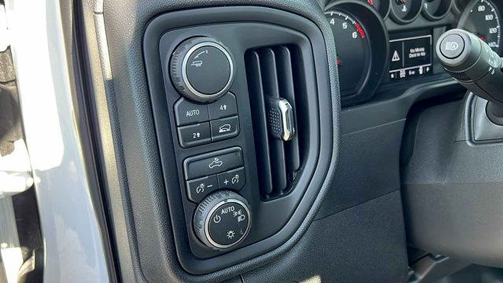 New 2026 Chevrolet Silverado 1500 W/T image 25