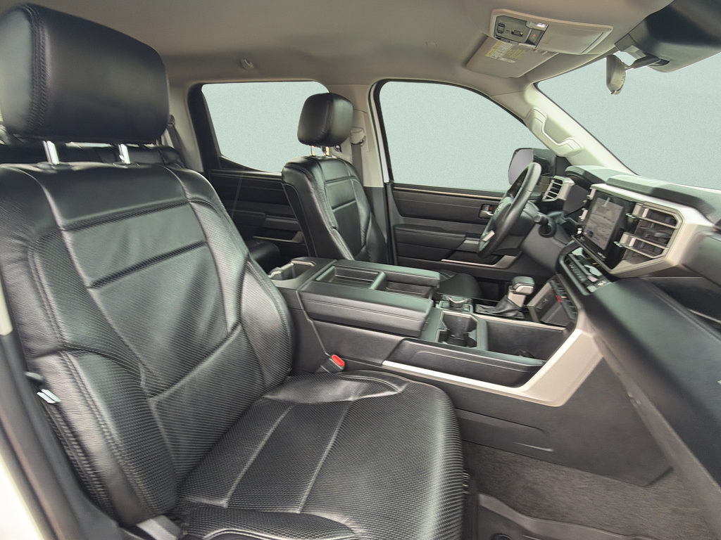 Used 2022 Toyota Tundra SR5 w/ SR5 Convenience Package AWD/4WD image 10