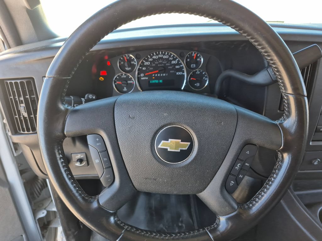 Used 2020 Chevrolet Express 3500 w/ Power Convenience Package RWD image 11