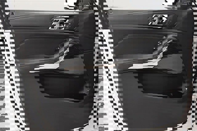 New 2026 BMW X5 xDrive50e image 25