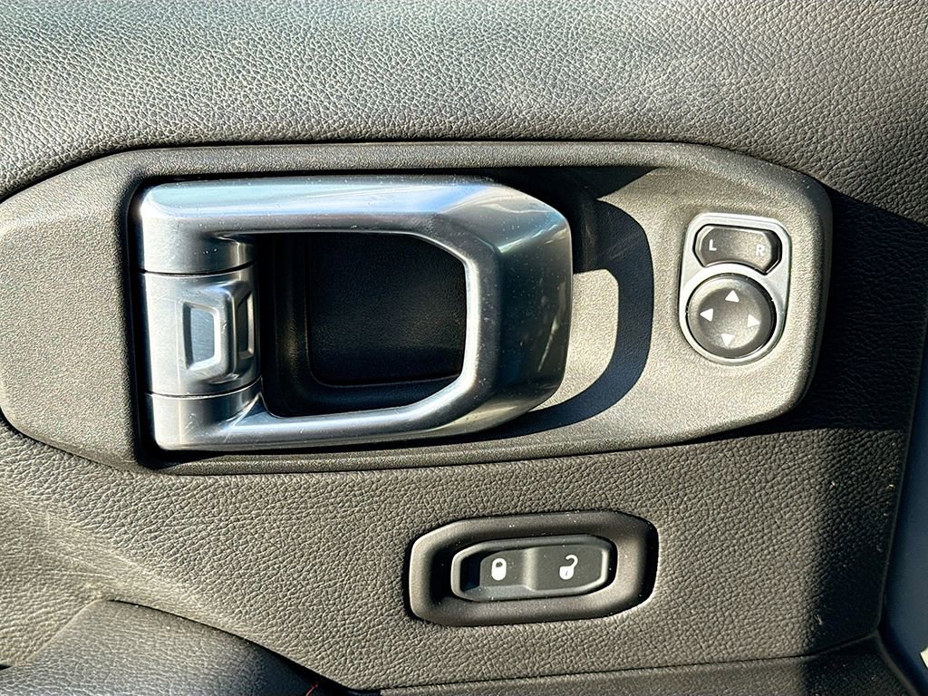 Used 2021 Jeep Gladiator Rubicon image 33