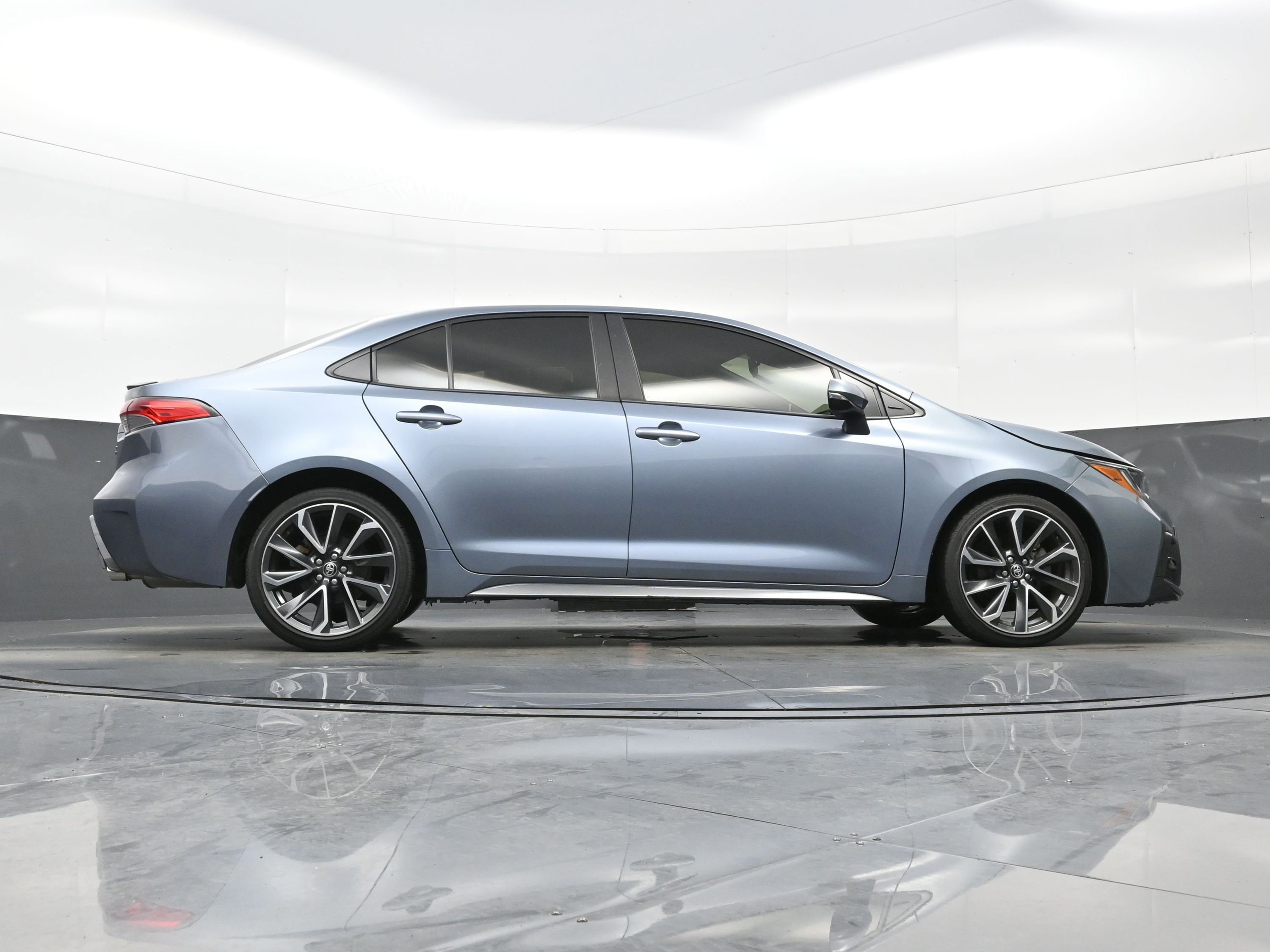 Used 2020 Toyota Corolla SE image 31
