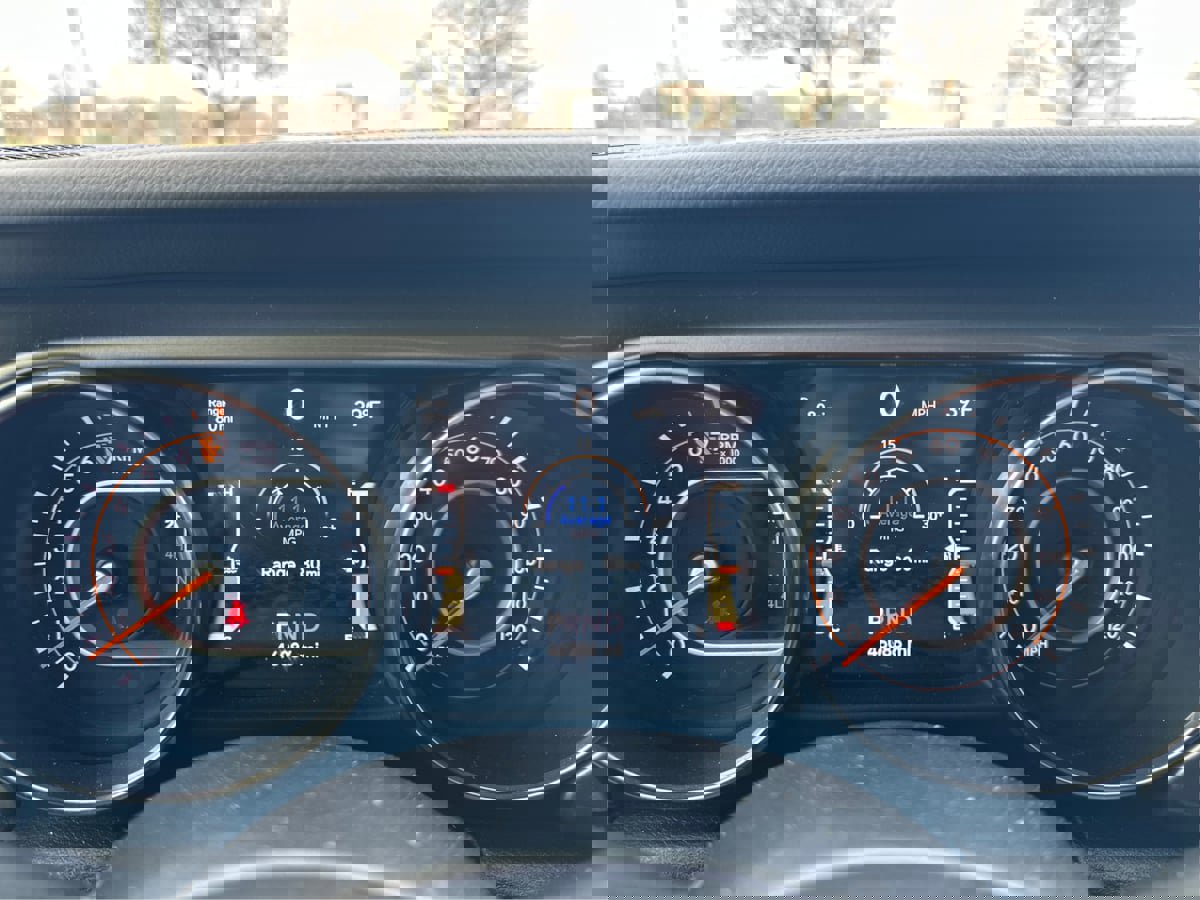 Used 2023 Jeep Gladiator Overland image 19