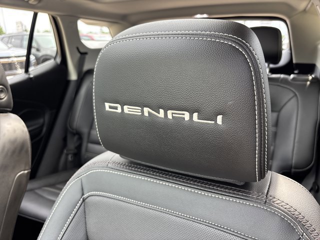 Used 2024 GMC Terrain Denali w/ Denali Premium Package AWD/4WD image 21