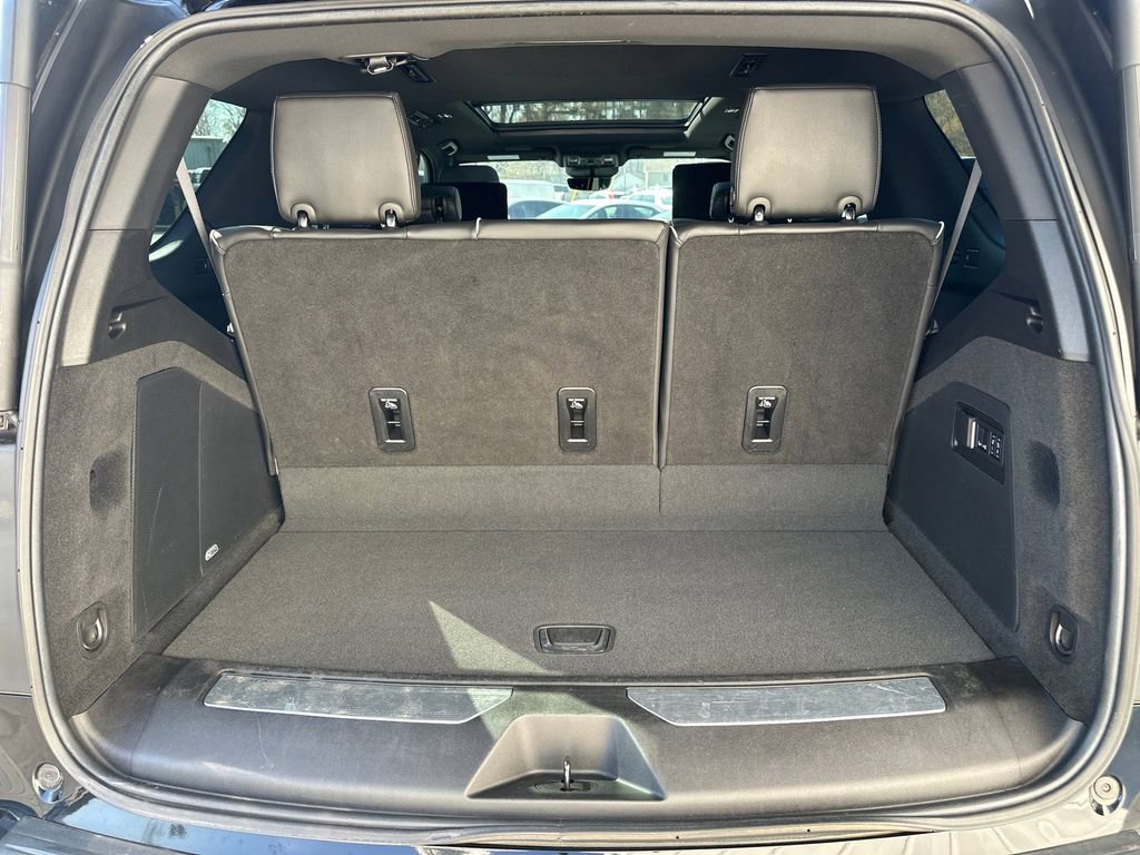 Used 2024 Cadillac Escalade Sport w/ Touring Package image 18