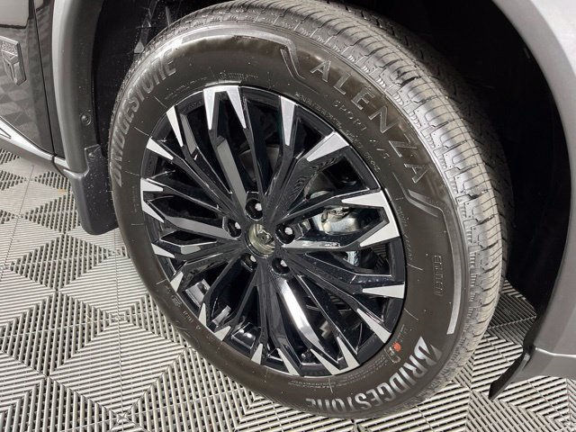 New 2026 Nissan Rogue Dark Armor FWD image 15