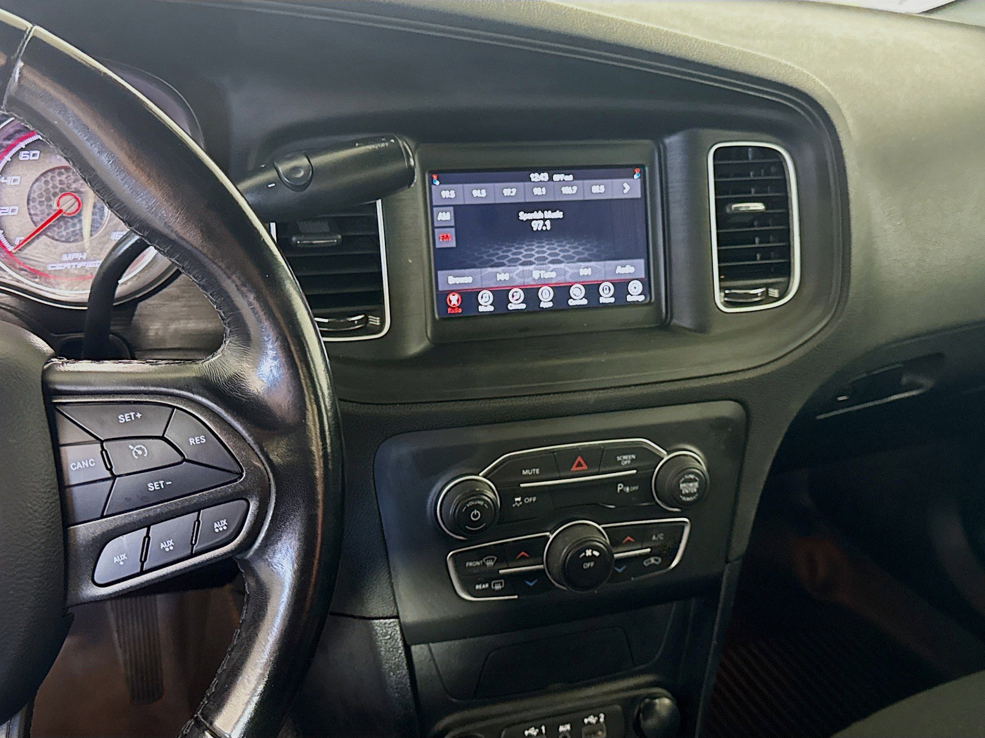 Used 2021 Dodge Charger Police image 18