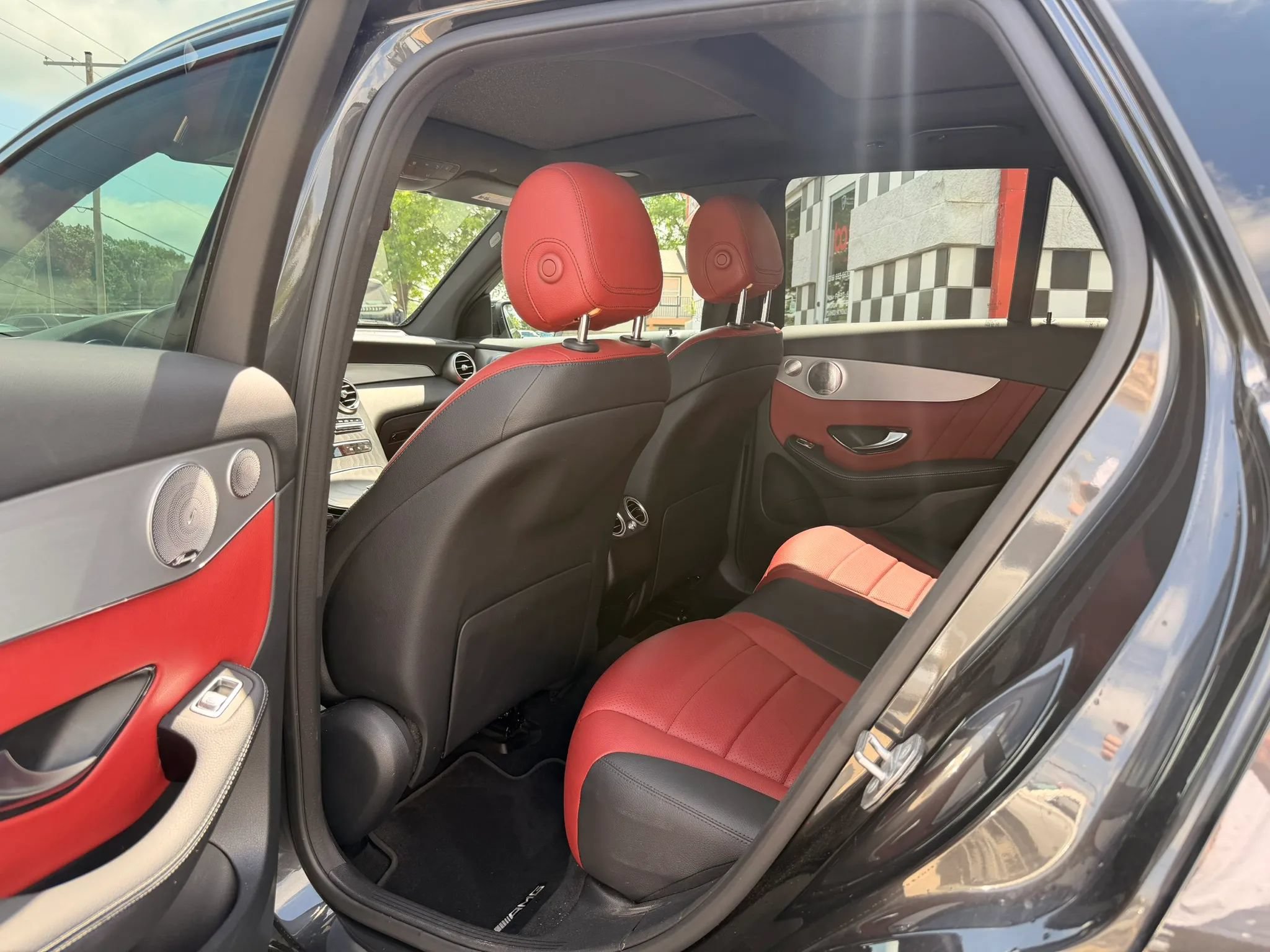 Used 2020 Mercedes-Benz GLC 300 4MATIC image 26
