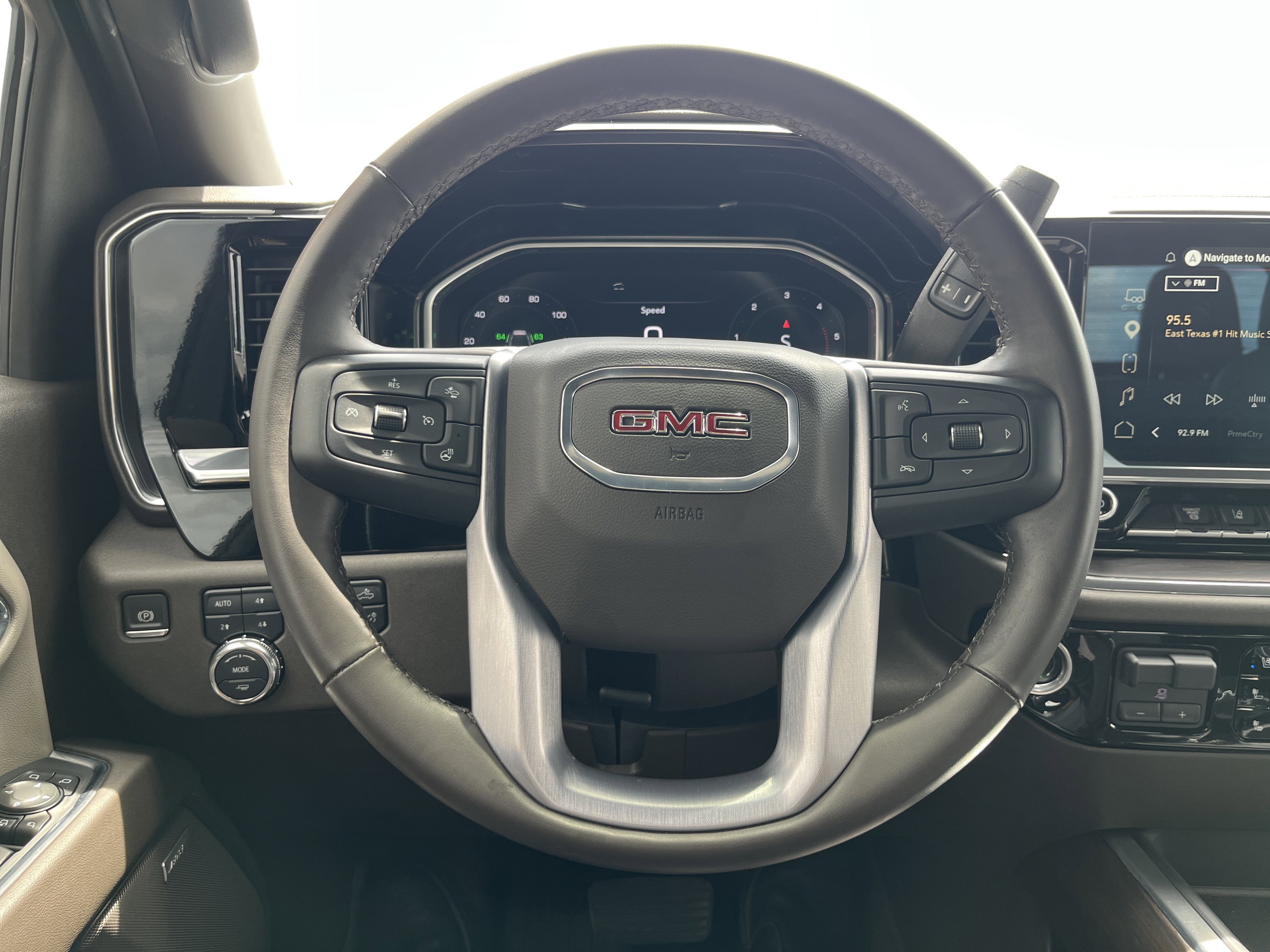 Used 2024 GMC Sierra 2500 SLT w/ SLT Premium Package image 7