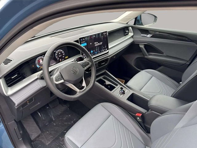 New 2026 Volkswagen Tiguan SE image 6