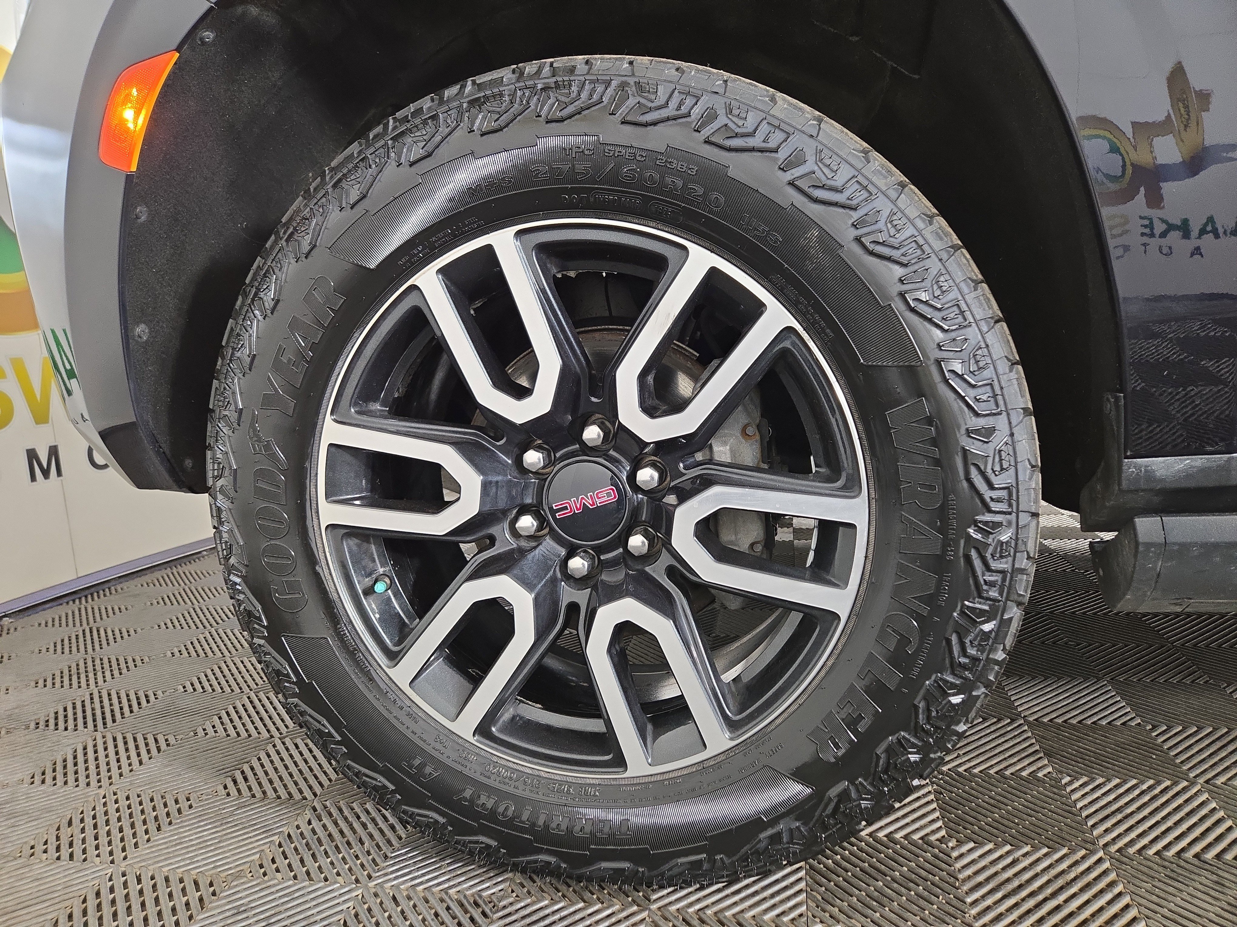 Certified 2023 GMC Yukon AT4 image 36