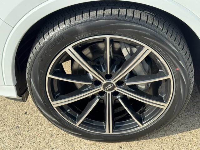 Used 2023 Audi Q7 3.0T Prestige image 23