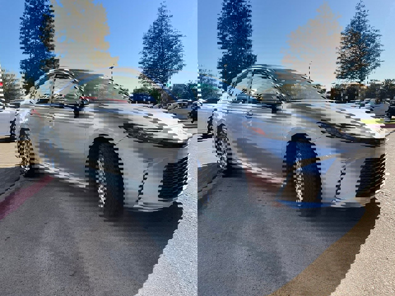 Used 2025 Toyota Camry LE image 5