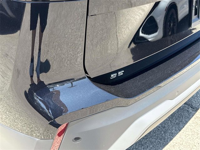 New 2025 Volkswagen Tiguan SE image 29