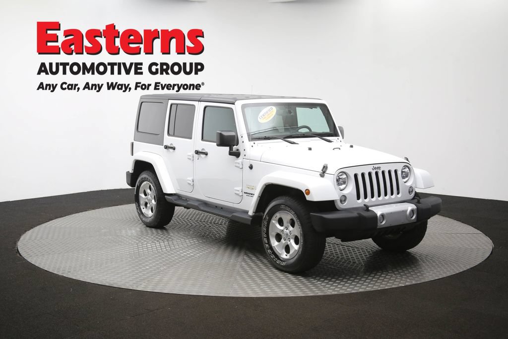 Used 2015 Jeep Wrangler Unlimited Sahara w/ Connectivity Group AWD/4WD image 50