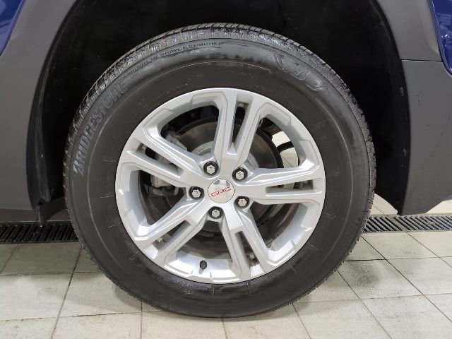 Used 2022 GMC Terrain SLE w/ Driver Convenience Package image 19