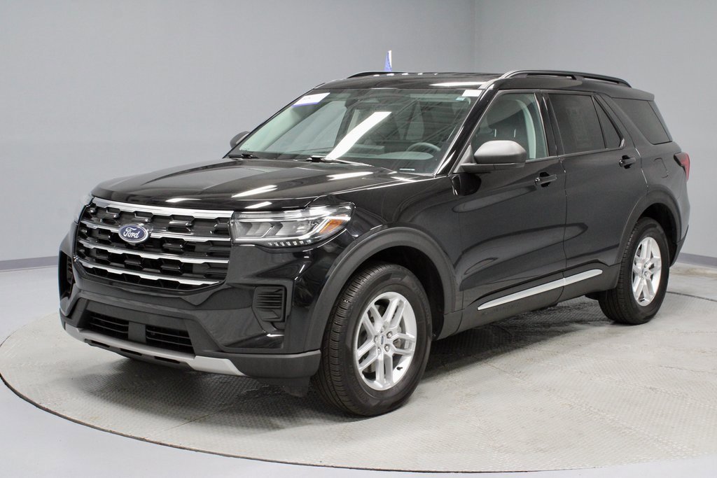 Certified 2025 Ford Explorer Active image 9
