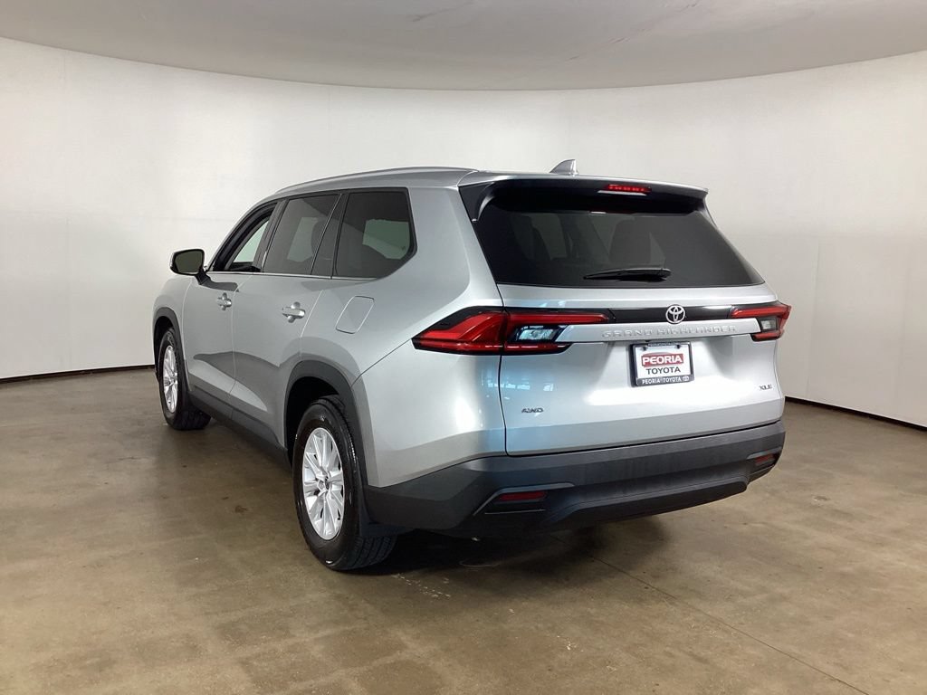 Used 2024 Toyota Grand Highlander AWD image 7