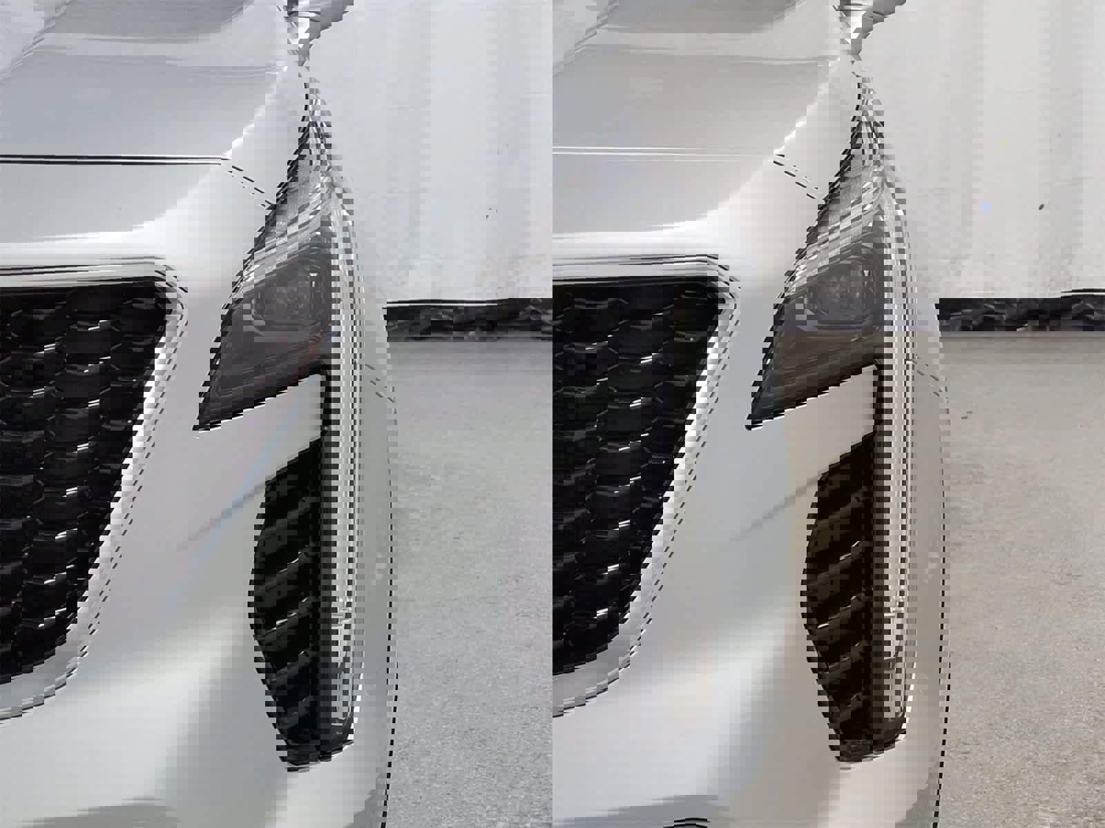 Used 2022 Cadillac XT4 Sport w/ Cold Weather Package image 11