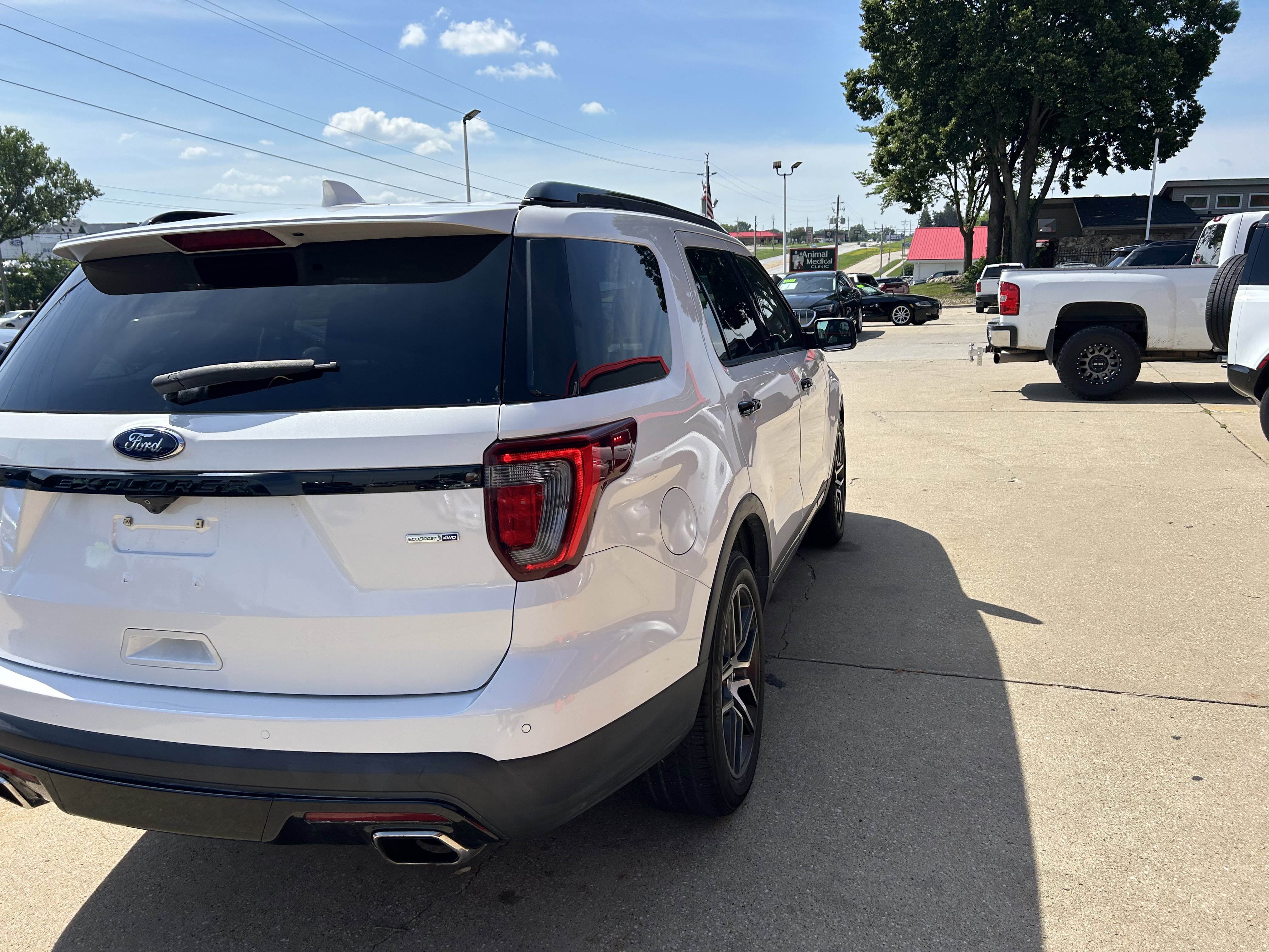 Used 2016 Ford Explorer Sport w/ Equipment Group 401A image 5