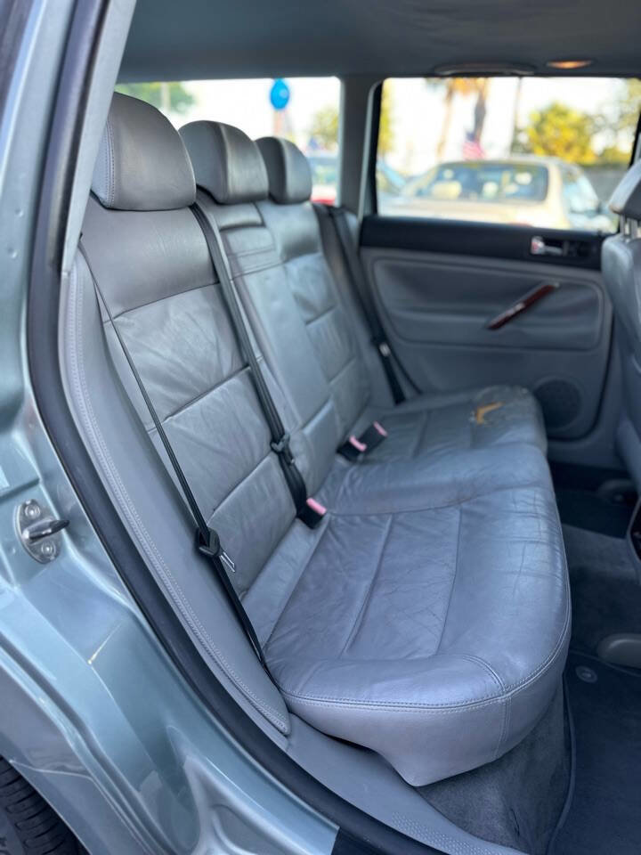 Used 2004 Volkswagen Passat GLX image 26