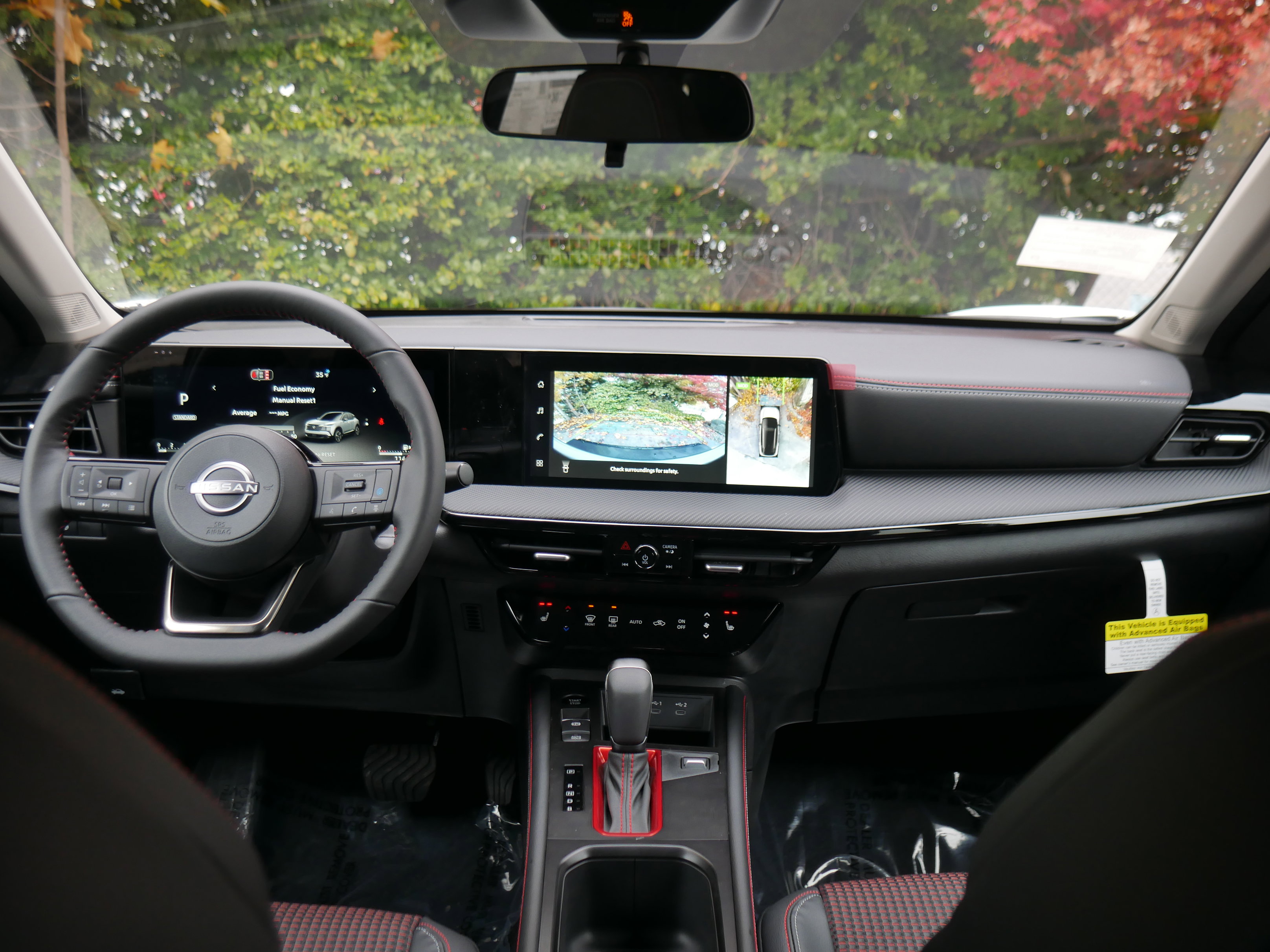 New 2026 Nissan Kicks SR w/ SR Premium Package image 9