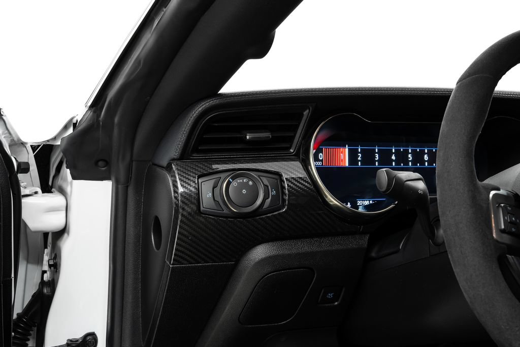 Used 2022 Ford Mustang Shelby GT500 w/ Technology Package RWD image 28