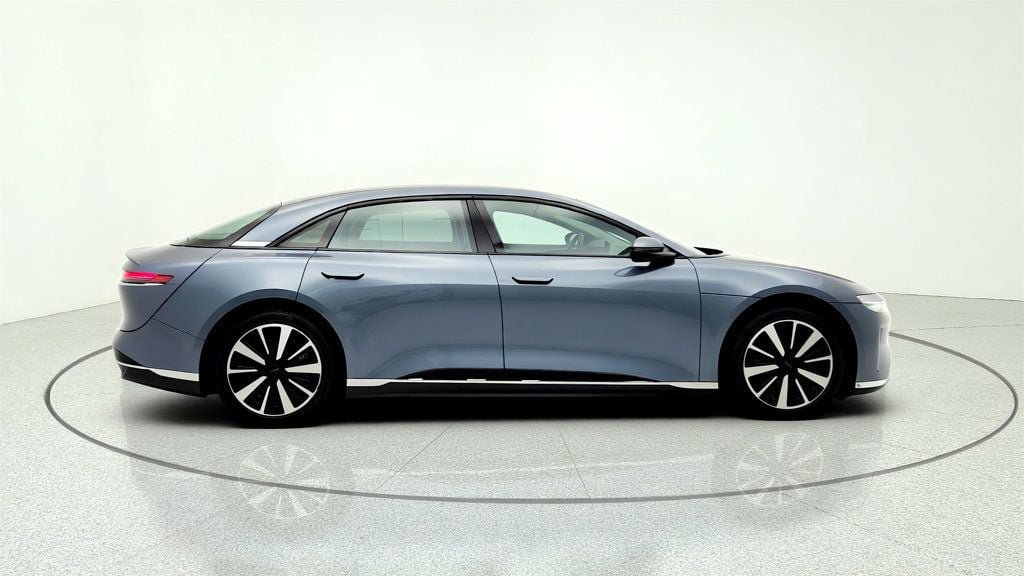 Used 2025 Lucid Air Touring AWD/4WD image 4