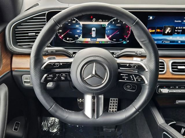 Used 2025 Mercedes-Benz GLS 450 4MATIC image 14