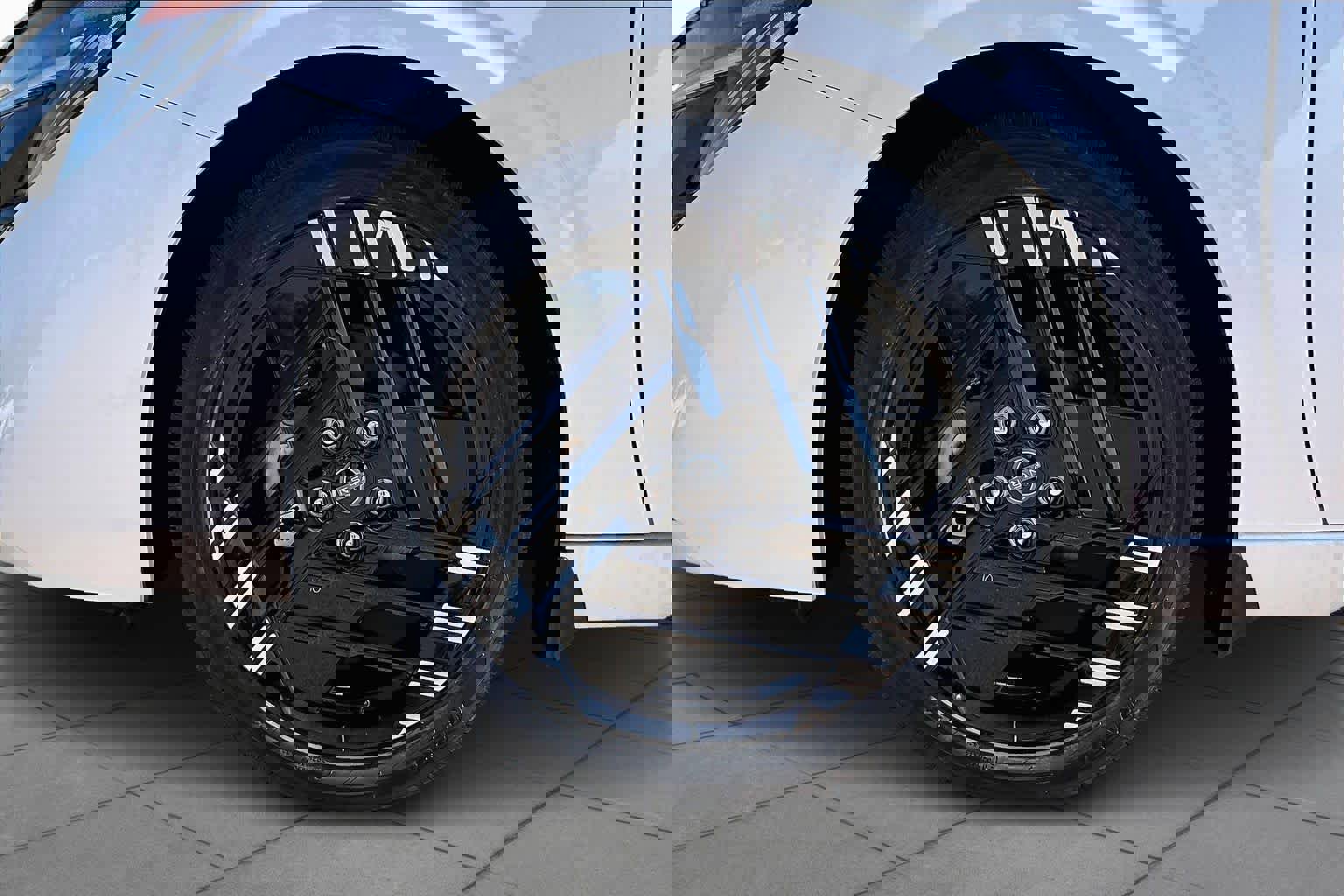 New 2026 Nissan Sentra SR w/ Floor Mat Package image 9