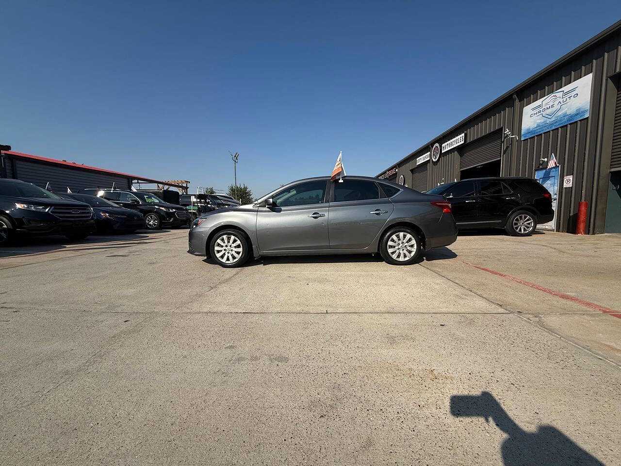 Used 2016 Nissan Sentra SV image 1