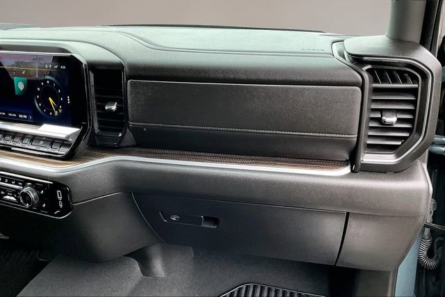 Used 2025 Chevrolet Silverado 1500 LT w/ Safety Package AWD/4WD image 21