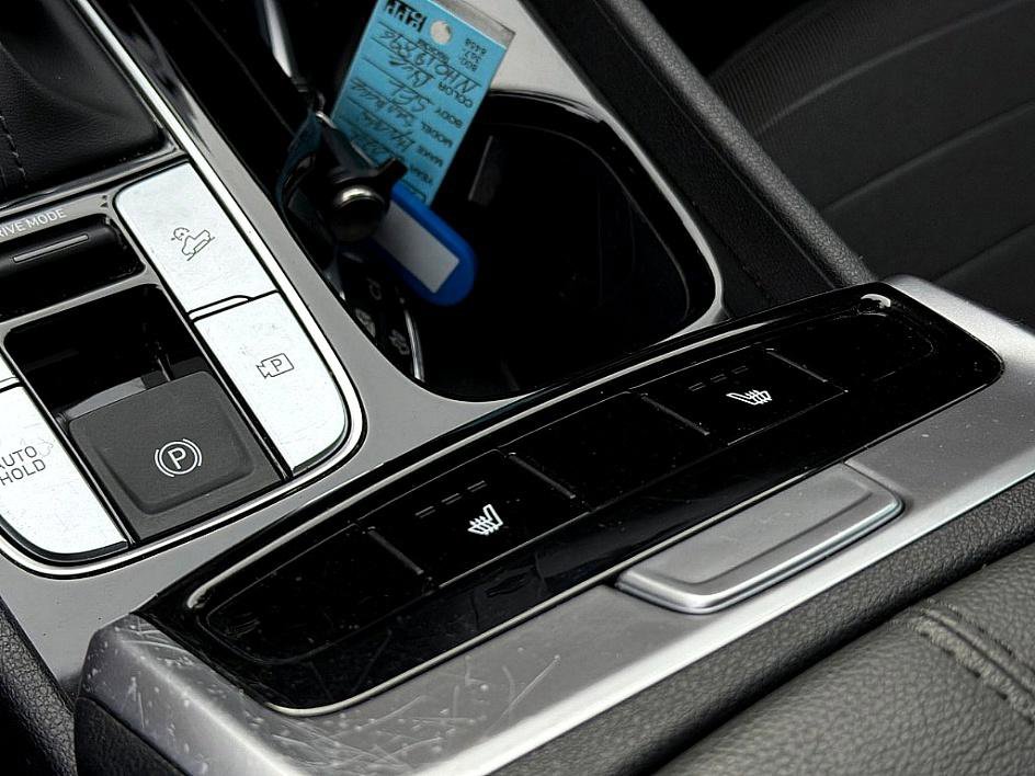 Certified 2022 Hyundai Santa Cruz SEL w/ Activity Package image 18