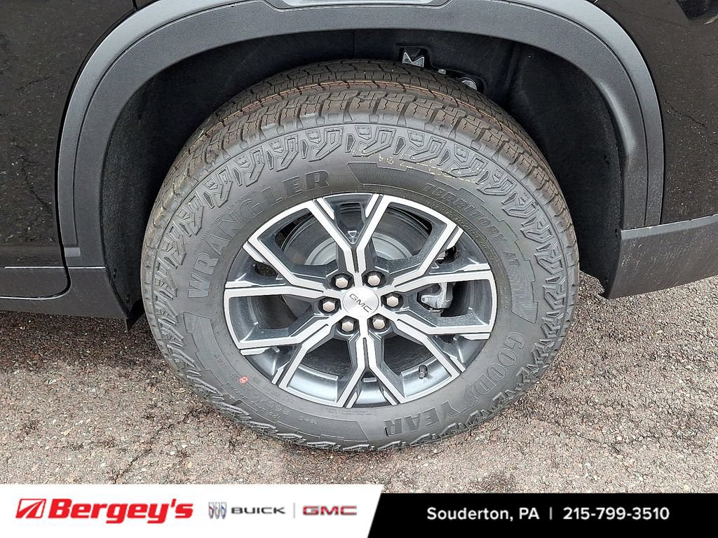 New 2026 GMC Acadia AT4 w/ Luxury Package AWD/4WD image 5