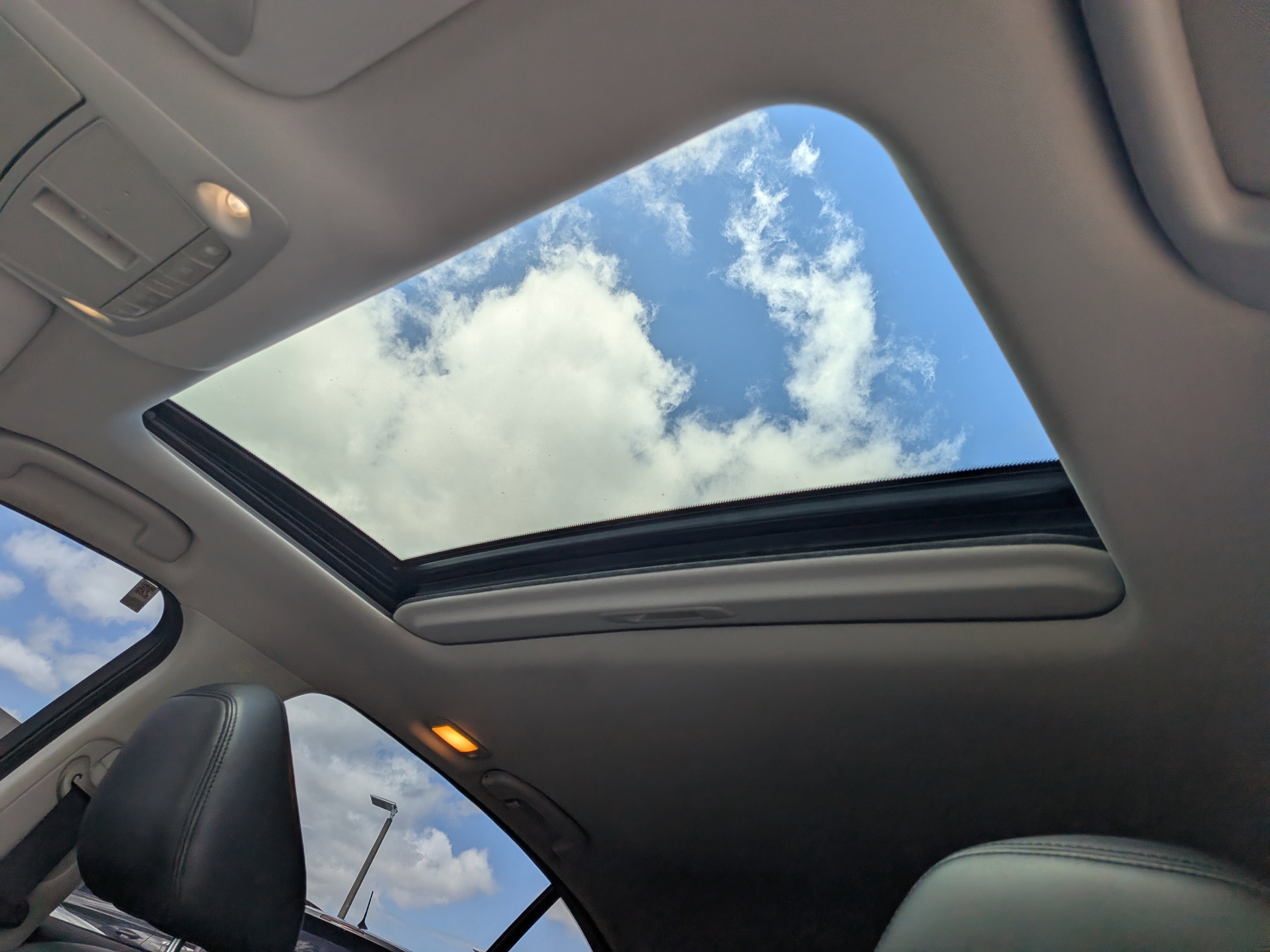 Used 2018 INFINITI Q50 Luxe w/ Cargo Package (L95) image 20