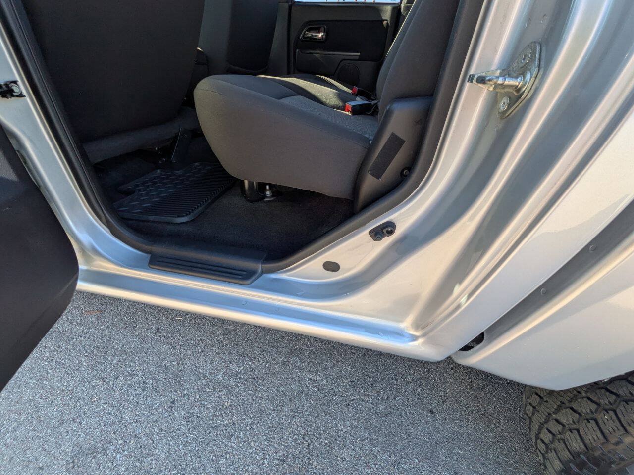Used 2012 Chevrolet Colorado LT AWD/4WD image 24