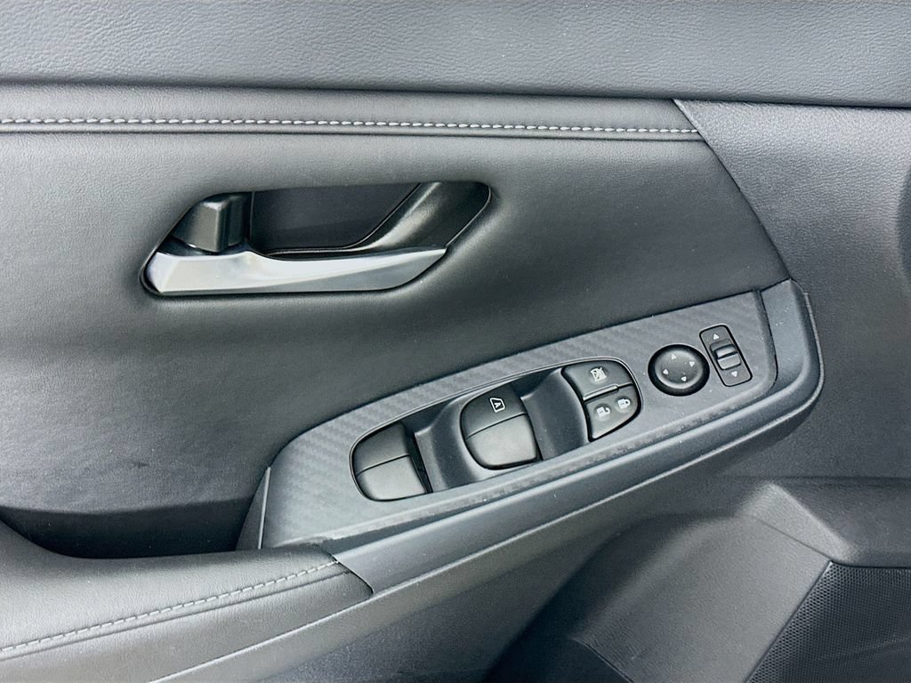 Certified 2025 Nissan Sentra SV w/ Trunk Package FWD image 25