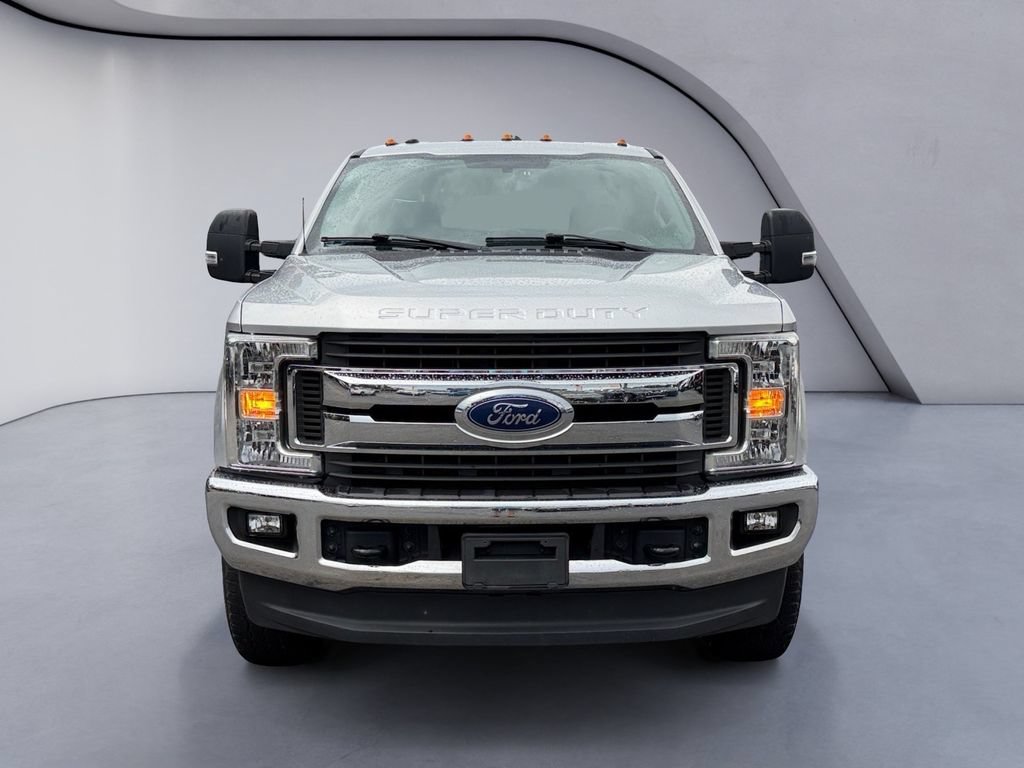 Used 2019 Ford F350 XLT w/ XLT Value Package AWD/4WD image 8