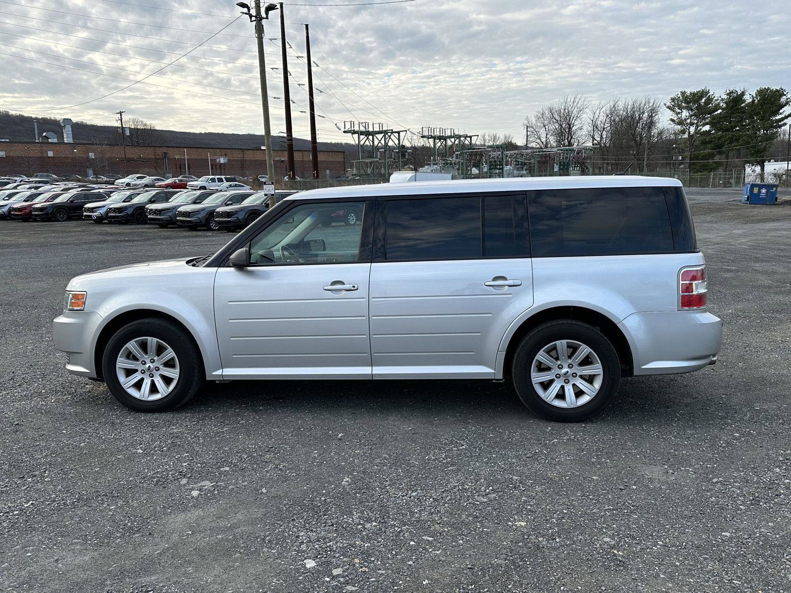 Used 2011 Ford Flex SE w/ Trailer Tow Pkg Class III image 5