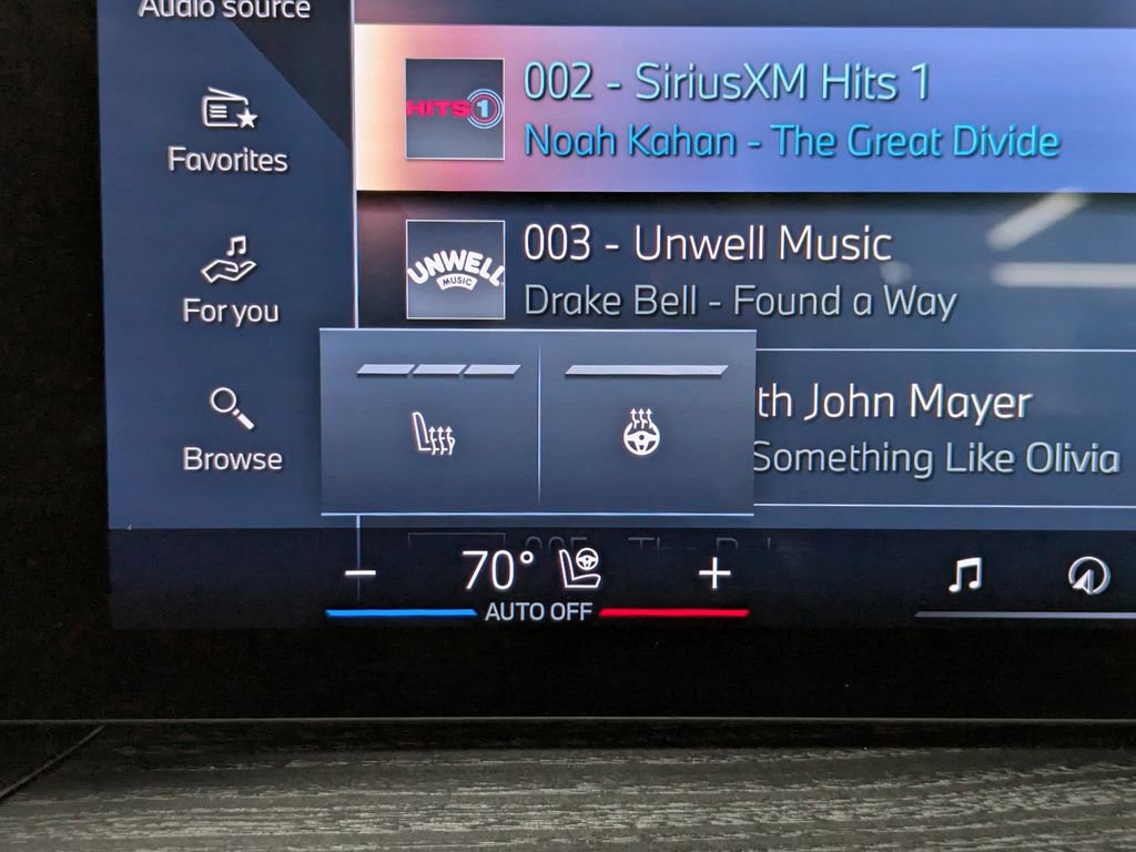 Used 2025 BMW 330i xDrive Sedan w/ M Sport Package image 22