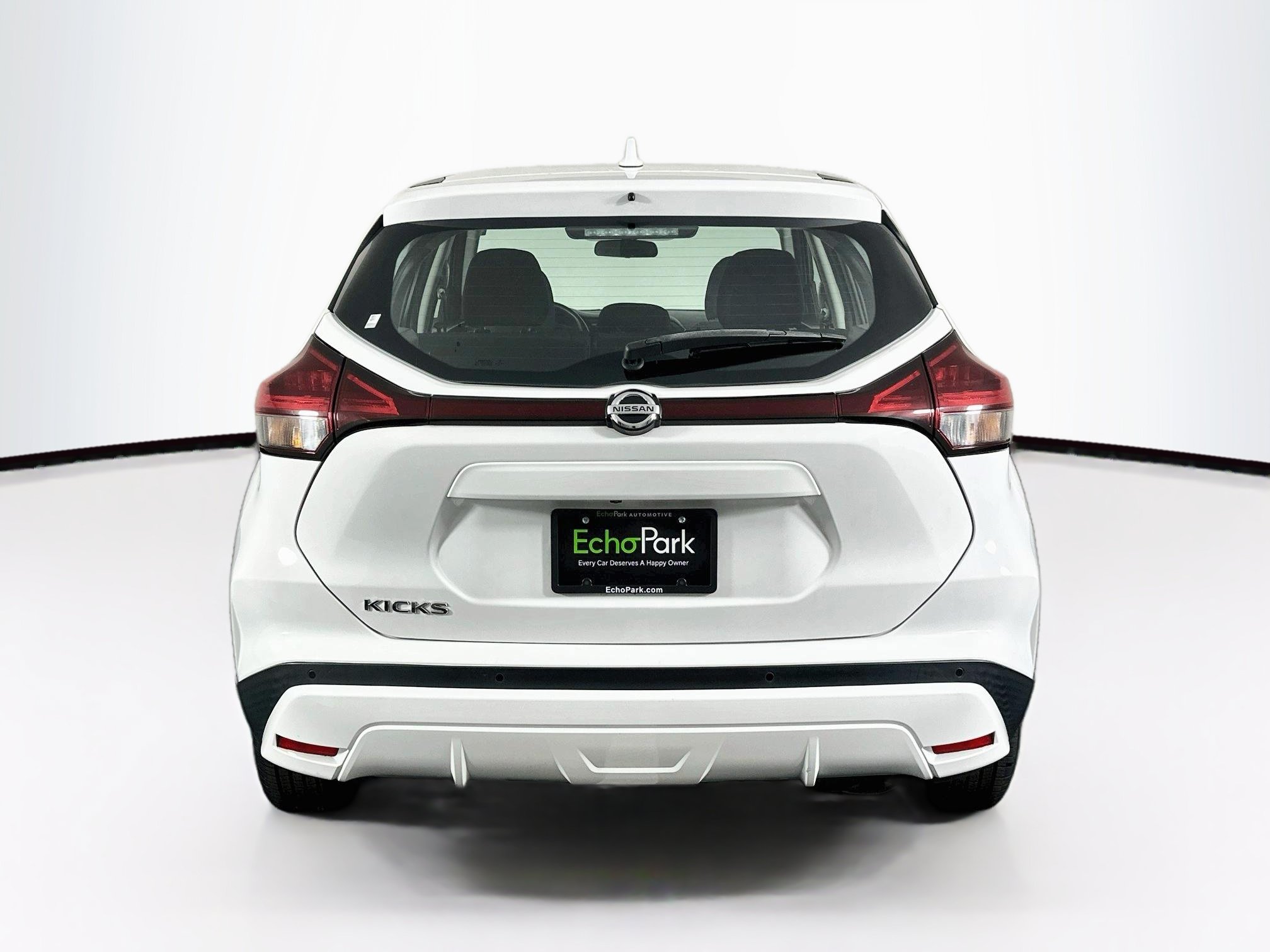 Used 2021 Nissan Kicks S FWD image 7