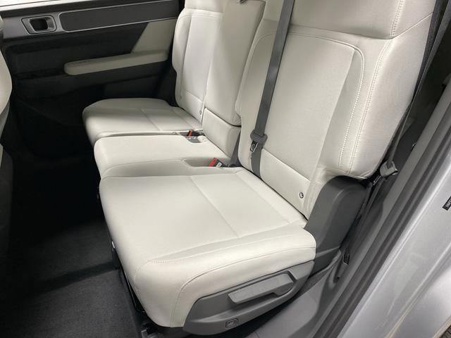 New 2026 Hyundai Santa Fe SE image 27