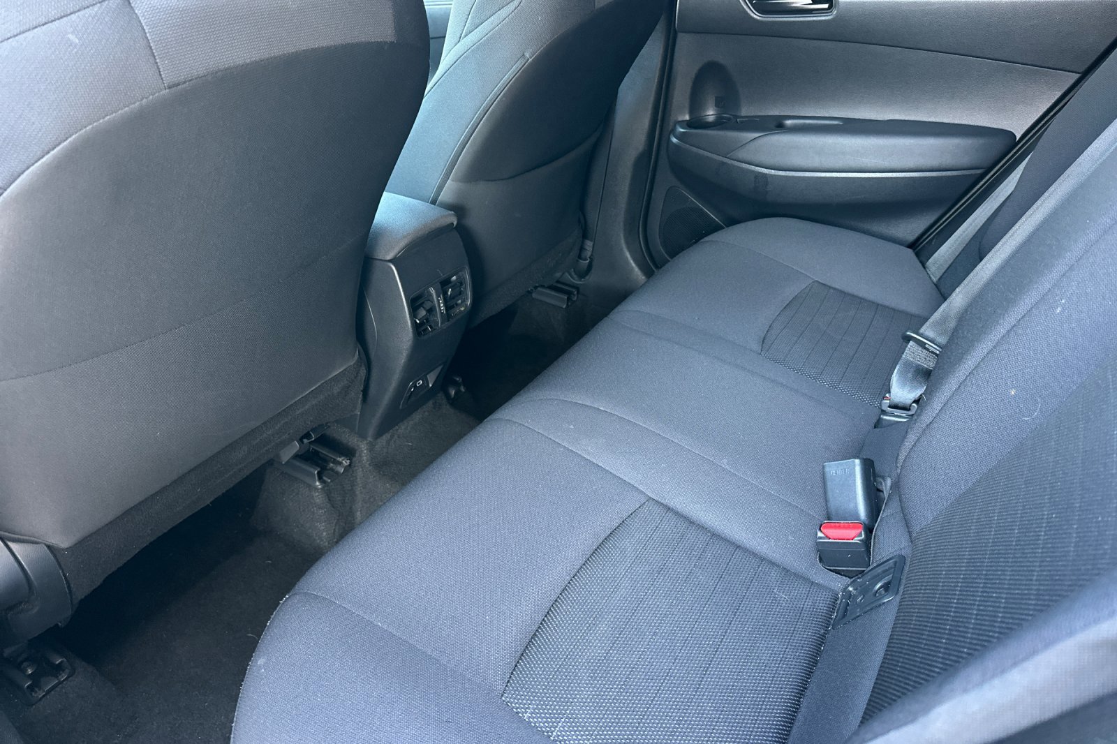 Used 2023 Toyota Corolla Cross S w/ Moonroof Package image 12