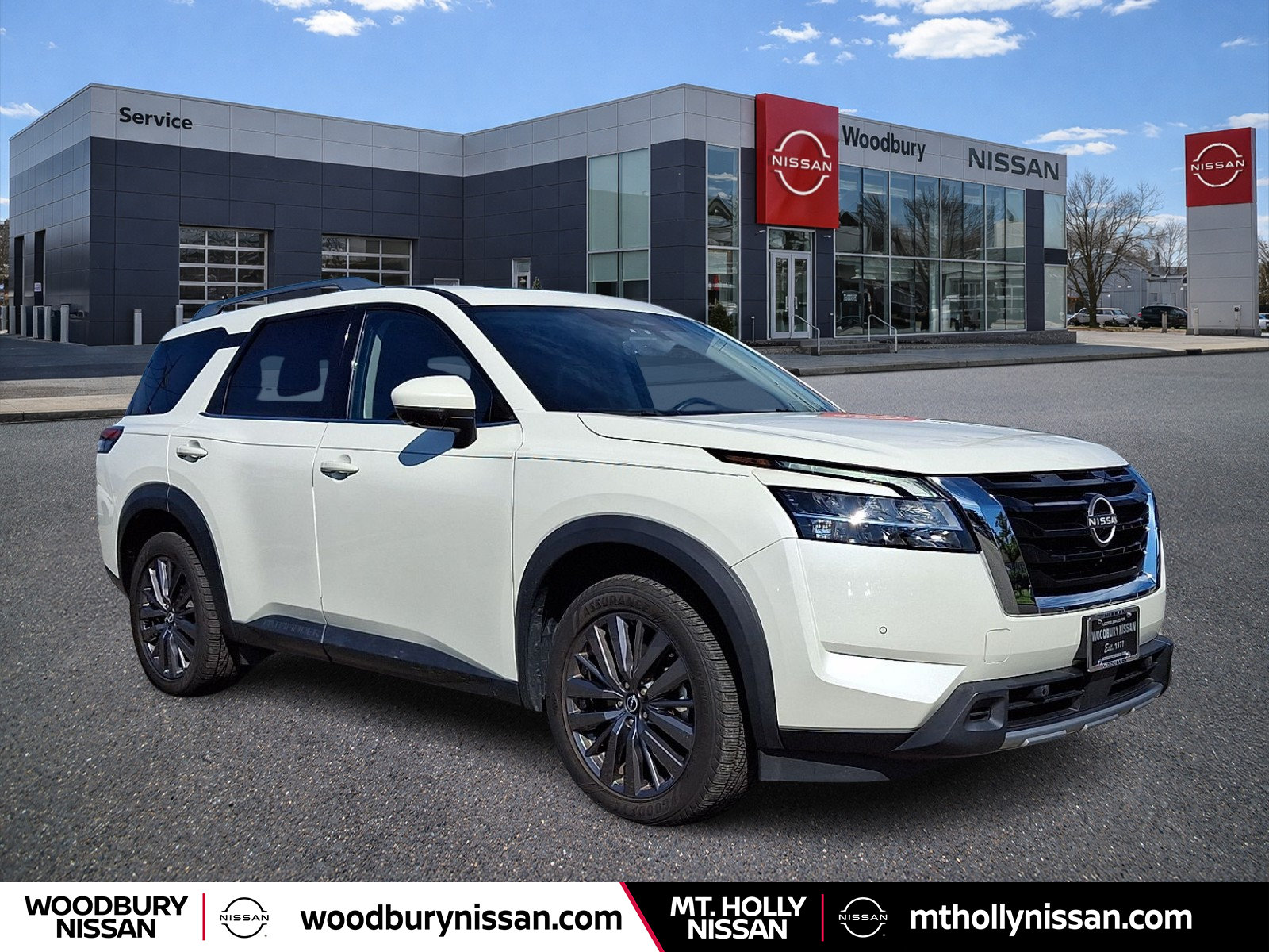 Certified 2023 Nissan Pathfinder SL w/ SL Premium Package AWD/4WD image 1
