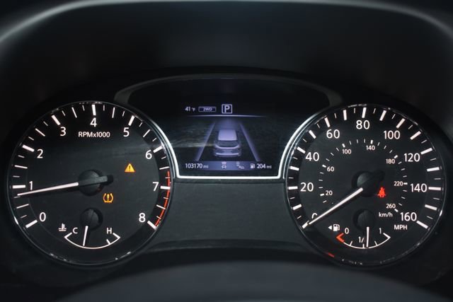 Used 2017 Nissan Pathfinder Platinum w/ Family Entertainment Package image 22