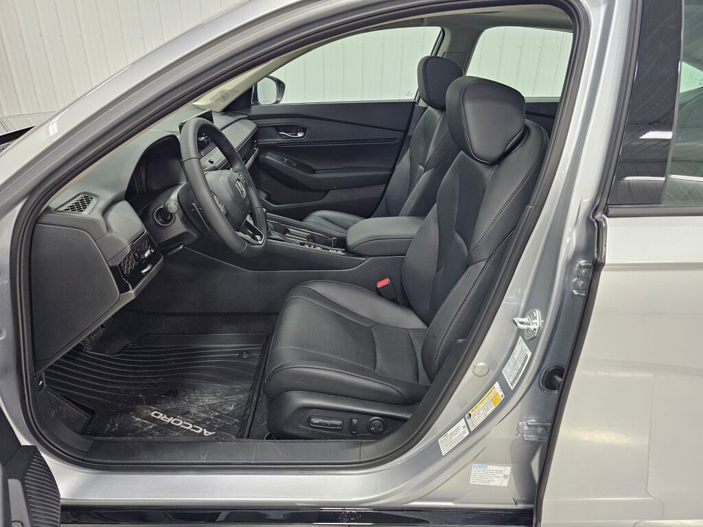 New 2025 Honda Accord EX-L image 2