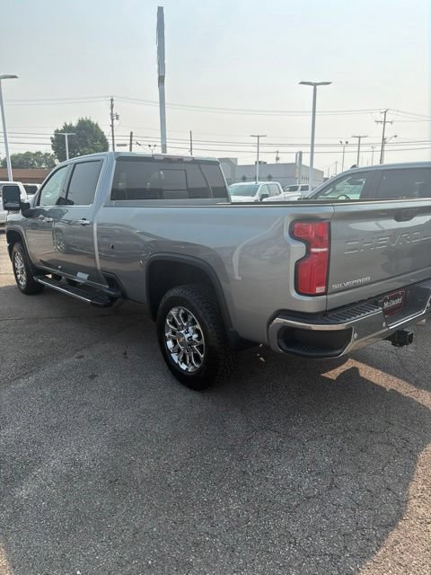 New 2026 Chevrolet Silverado 2500 LTZ w/ LTZ Premium Package AWD/4WD image 7