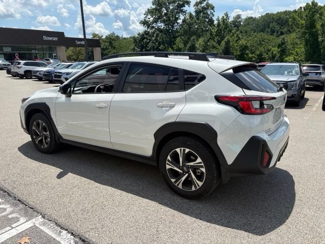 Used 2024 Subaru Crosstrek 2.0i Premium AWD/4WD image 3
