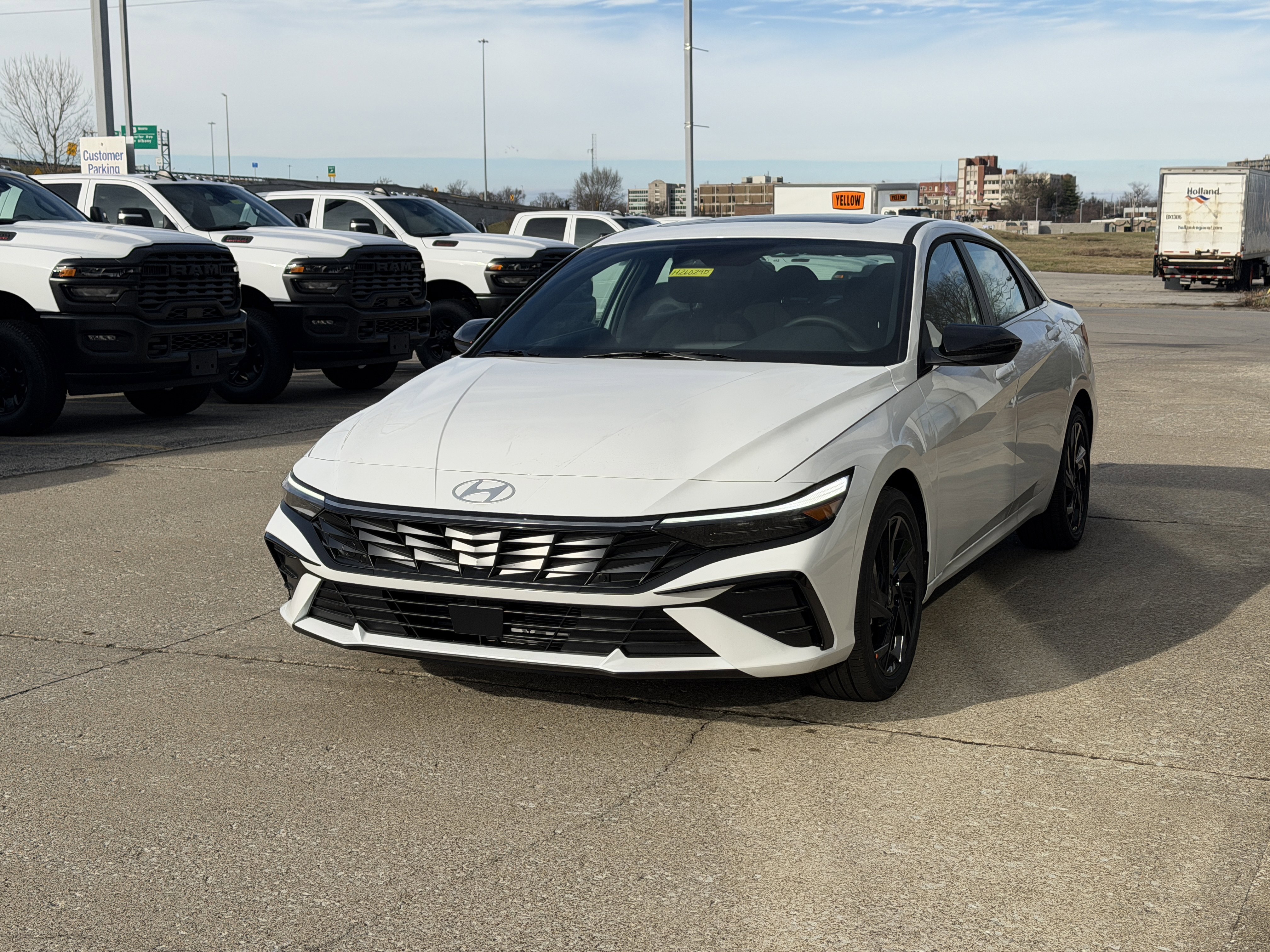 New 2026 Hyundai Elantra SEL Sport FWD image 11